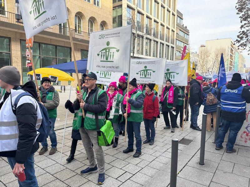 demo in stuttgart 2026 (16)
